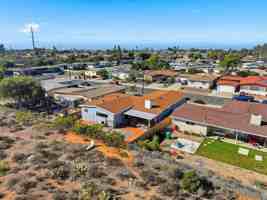 featured image of 2431 Root St