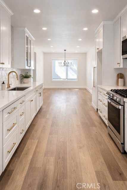 20156 Arminta St - Photo 2 of 8