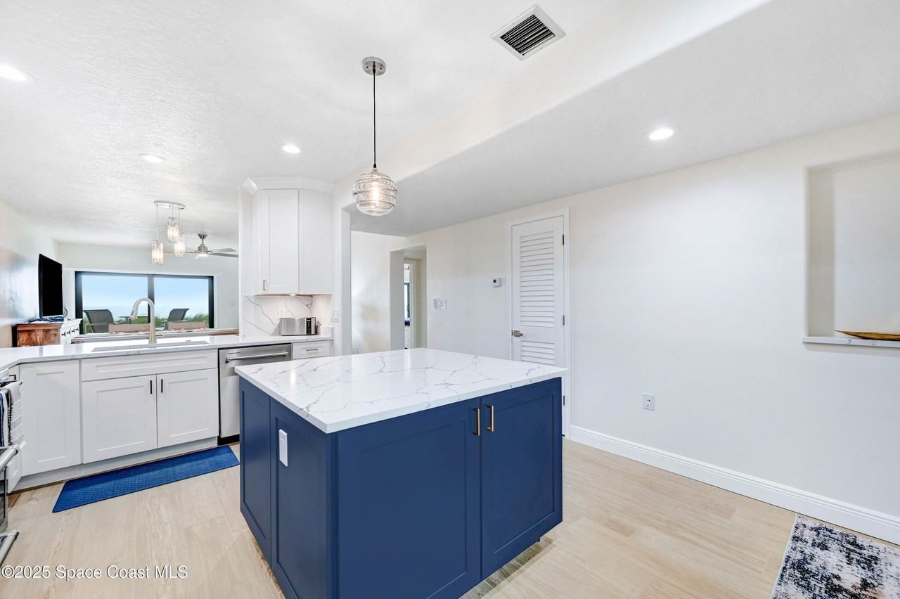 199 Jimmy Buffett Mem Highway #A104 - Photo 5 of 37