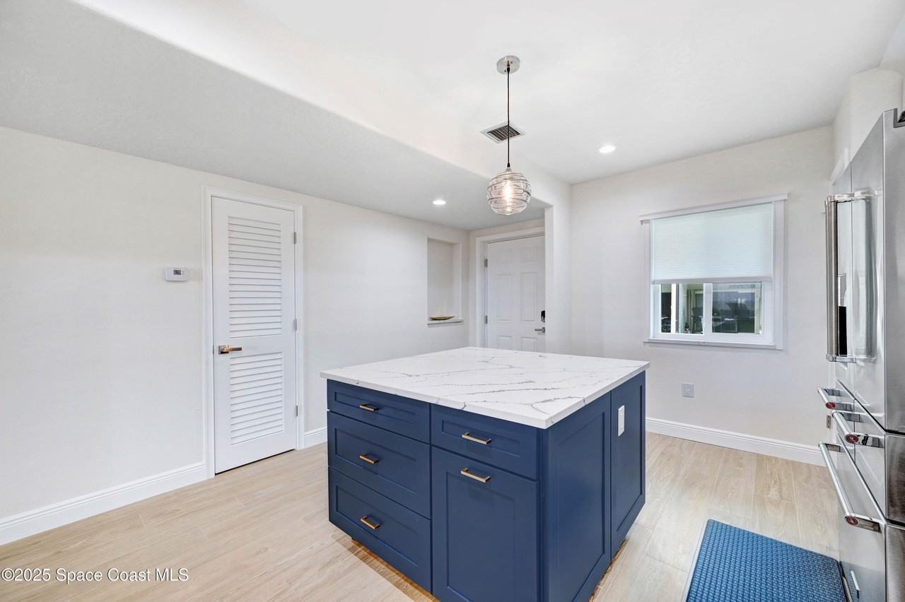 199 Jimmy Buffett Mem Highway #A104 - Photo 6 of 37