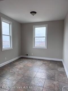 27 Occident Ave - Photo 3 of 8