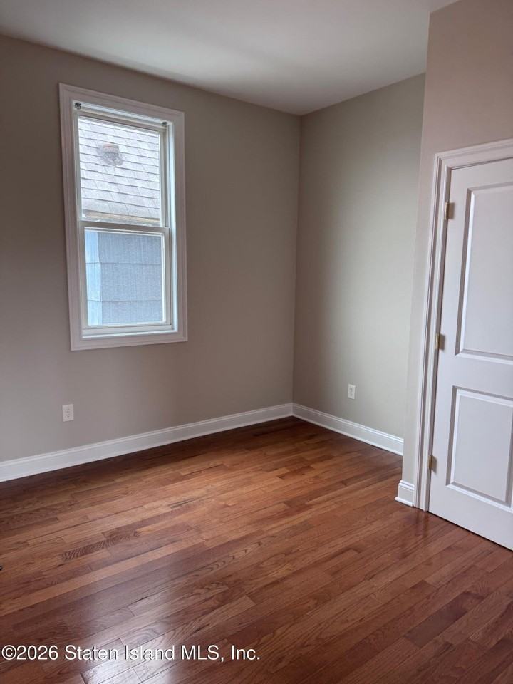 27 Occident Ave - Photo 6 of 8