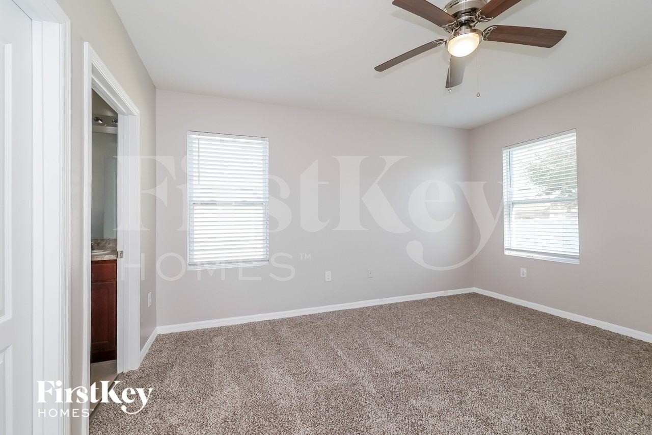 107 Fall Glo Rd - Photo 7 of 15