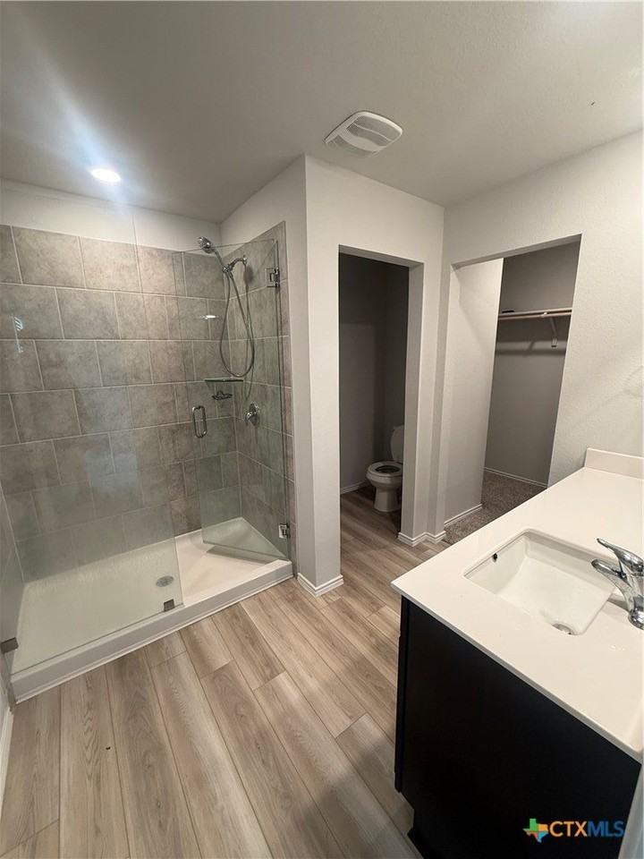 7208 Veronica Ct - Photo 7 of 9