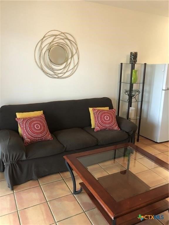 943 Parkview Dr Apt C6 - Photo 6 of 14