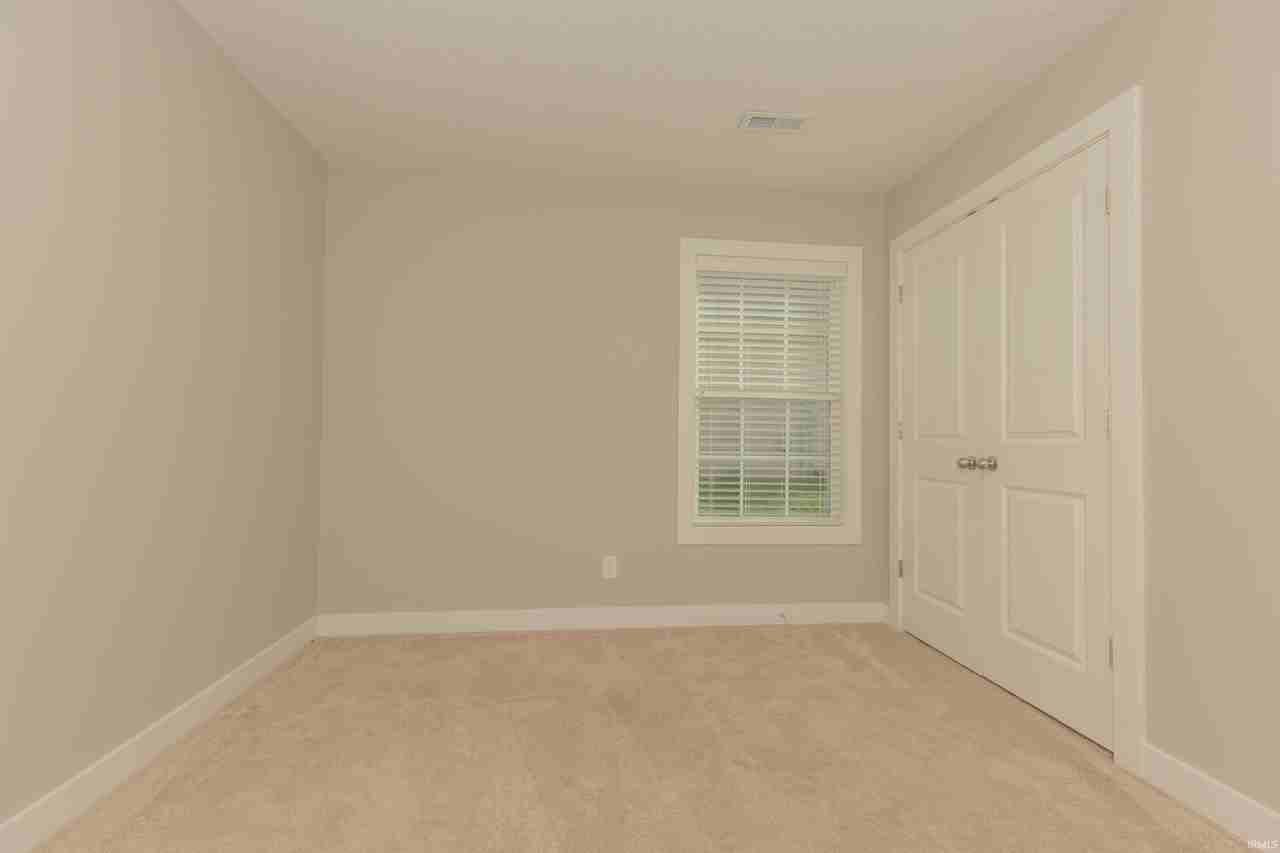 9809 Massey Dr - Photo 6 of 16