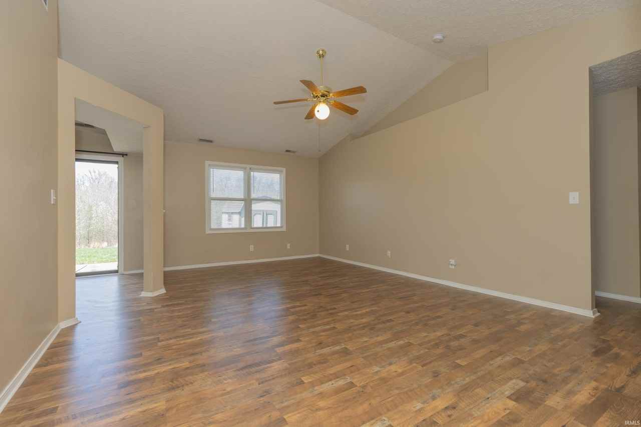 3224 Park Ridge Dr - Photo 2 of 14