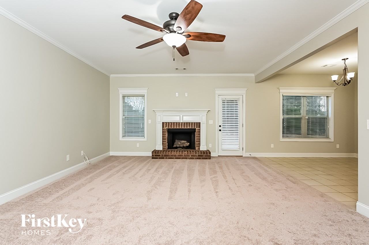 252 Hedgewood Dr - Photo 7 of 15