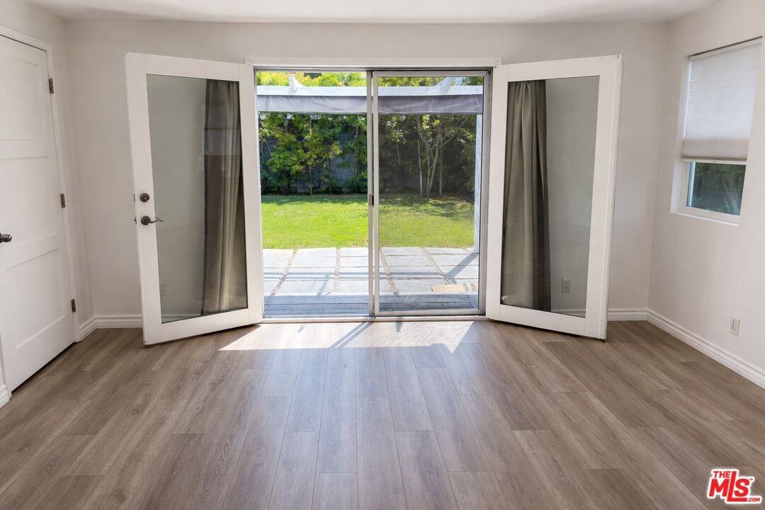 10870 Whitburn St - Photo 6 of 8