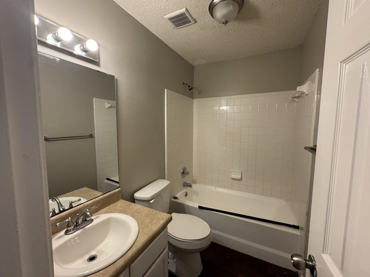 2365 Parrot Ln - Photo 3 of 16