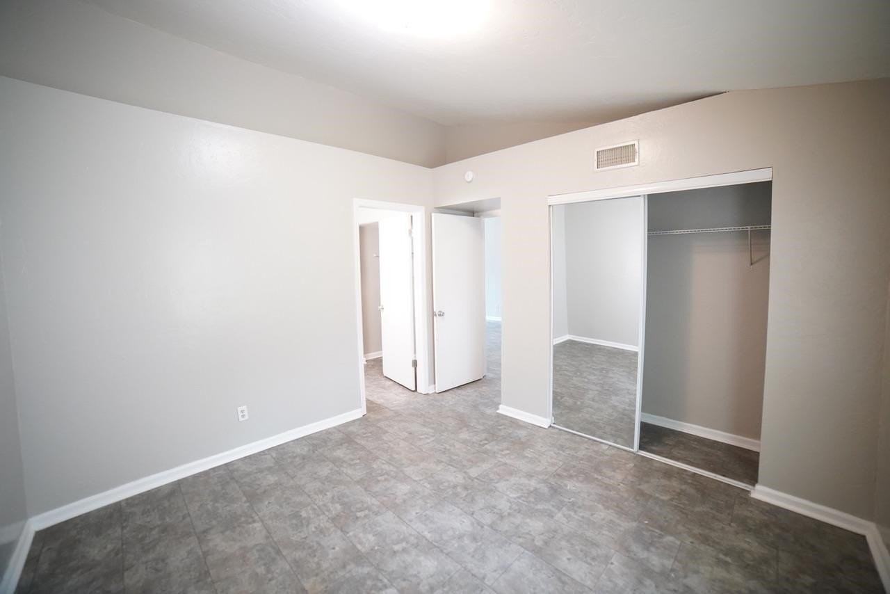 6311 S Placid Pl #2 - Photo 7 of 16