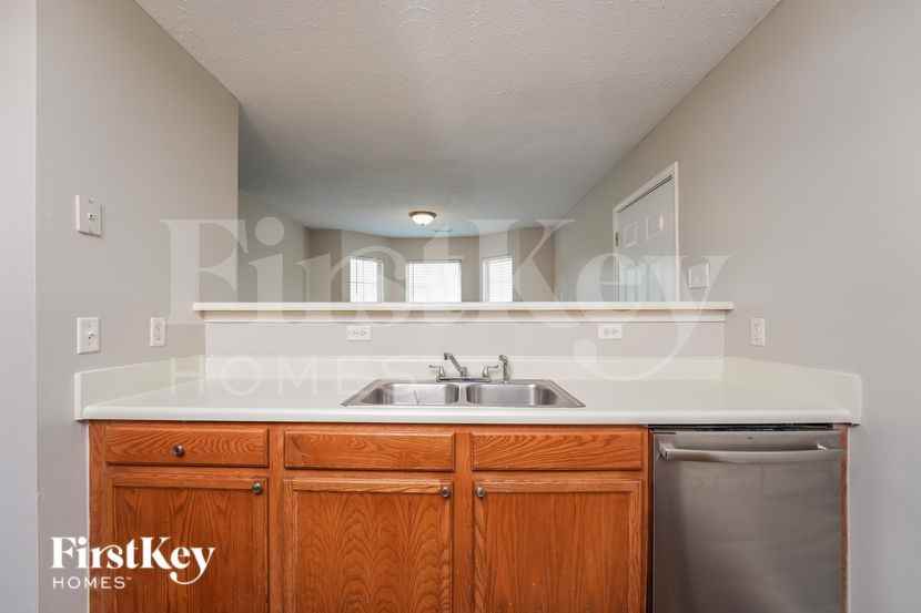 526 George Tate Dr - Photo 6 of 16