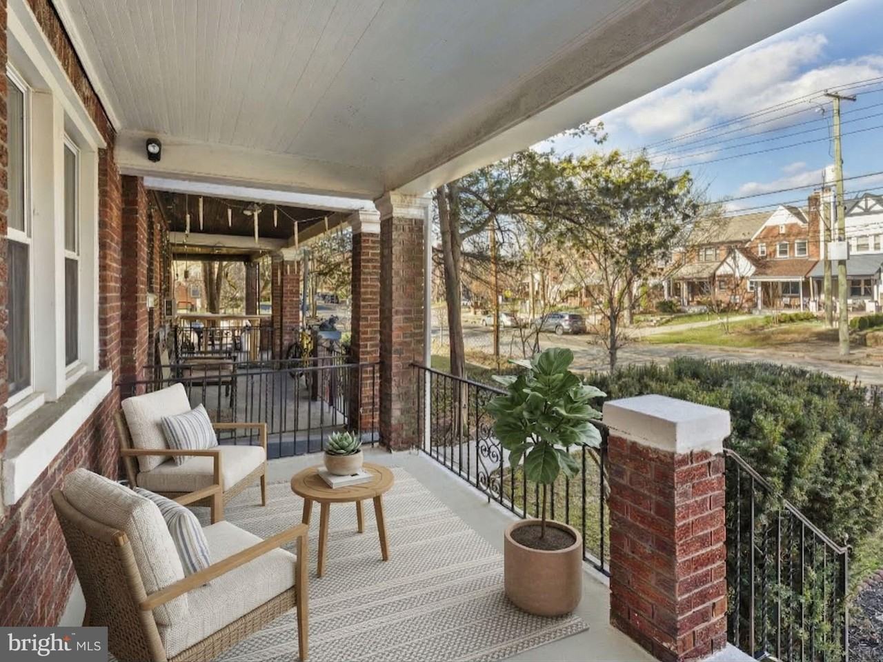 5105 New Hampshire Ave Nw - Photo 5 of 50