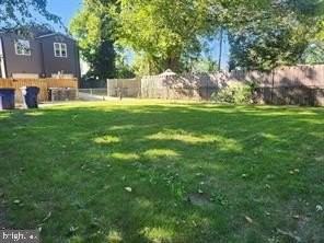 1126 48th Pl Ne - Photo 2 of 14