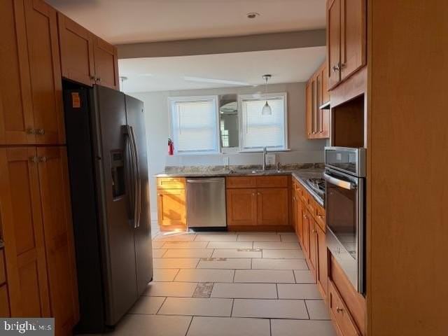 400 W 29th St - Photo 5 of 21