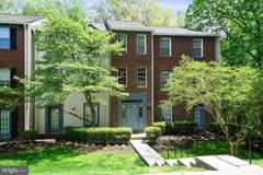 678 Newbridge Ct Unit 4 - Photo 1 of 1