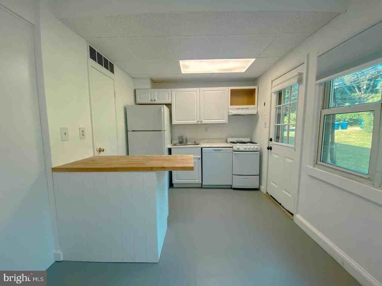 22 S Monroe Rd Unit 22 - Photo 4 of 14