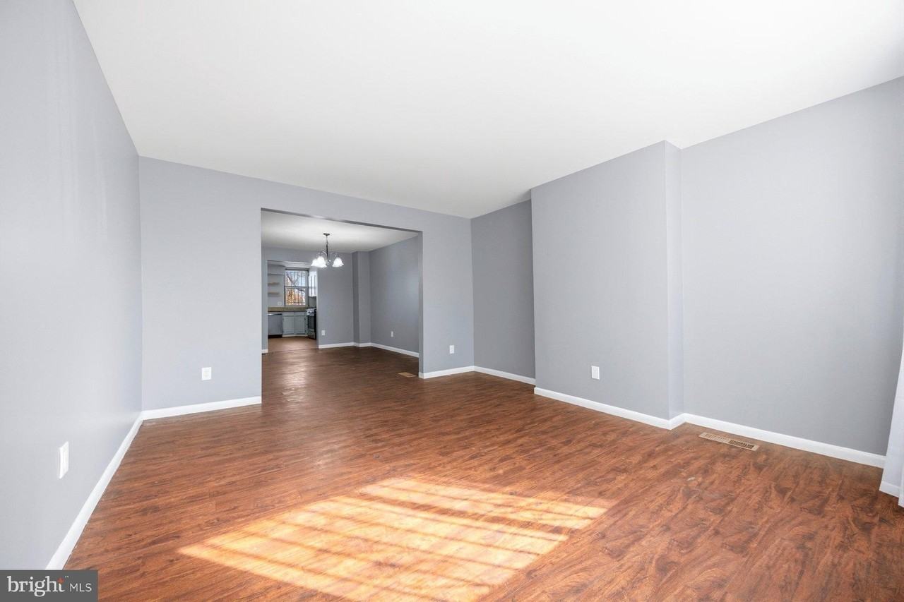 343 Font Hill Ave - Photo 3 of 27