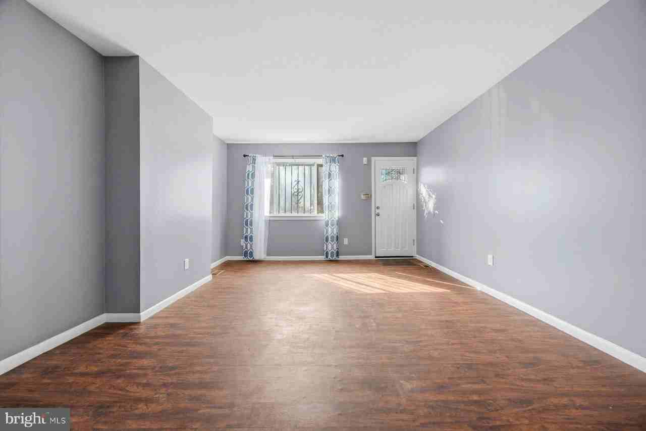 343 Font Hill Ave - Photo 5 of 27