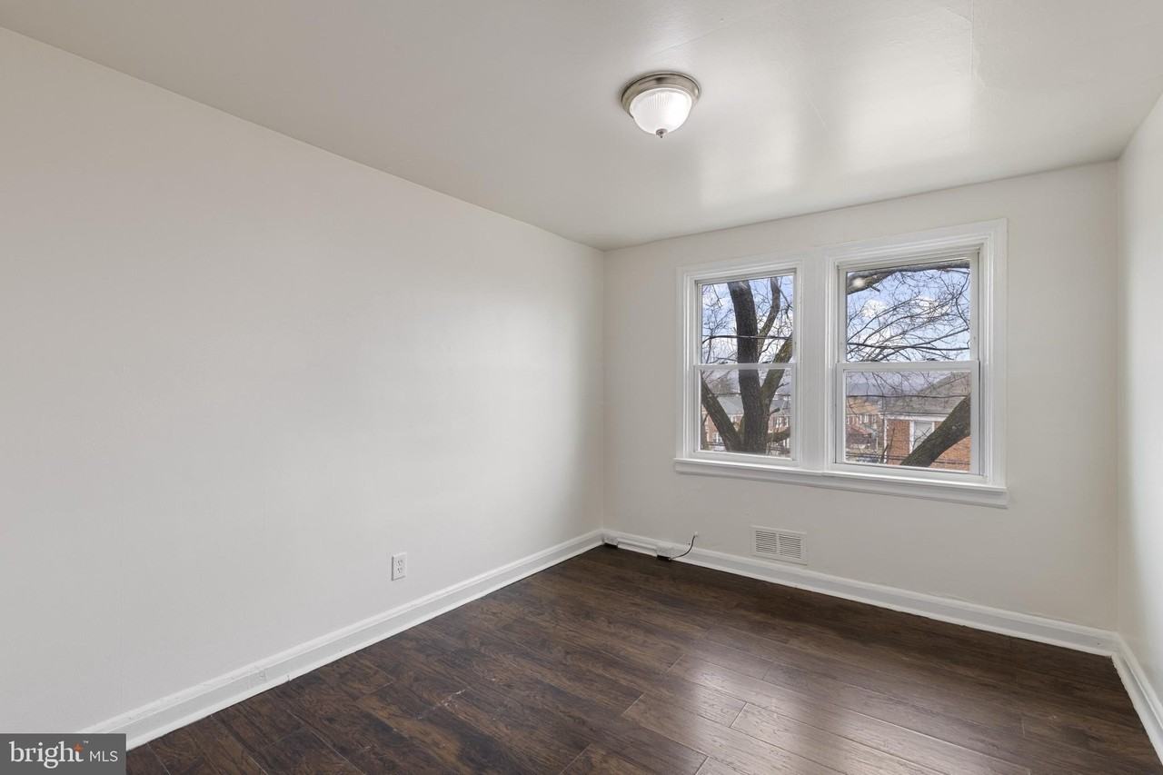 3902 Erdman Ave Unit 2 - Photo 5 of 9