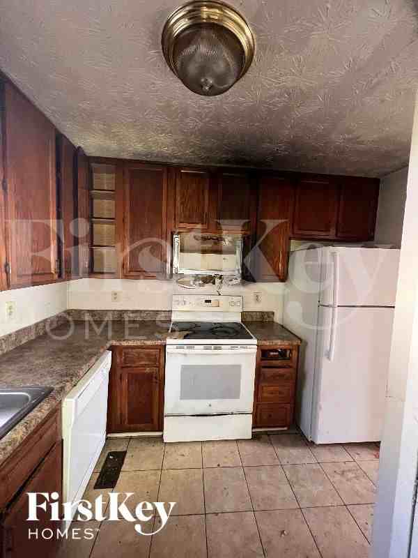 4923 Autumn Cir - Photo 6 of 12