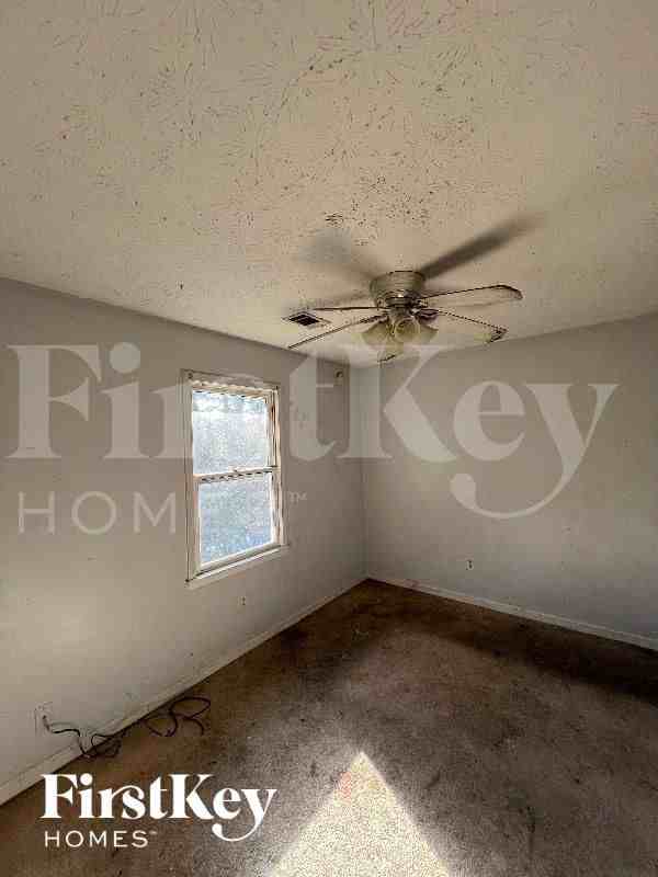 4923 Autumn Cir - Photo 7 of 12