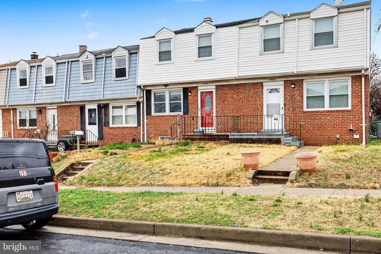 2002 Ewald Ave - Photo 2 of 27