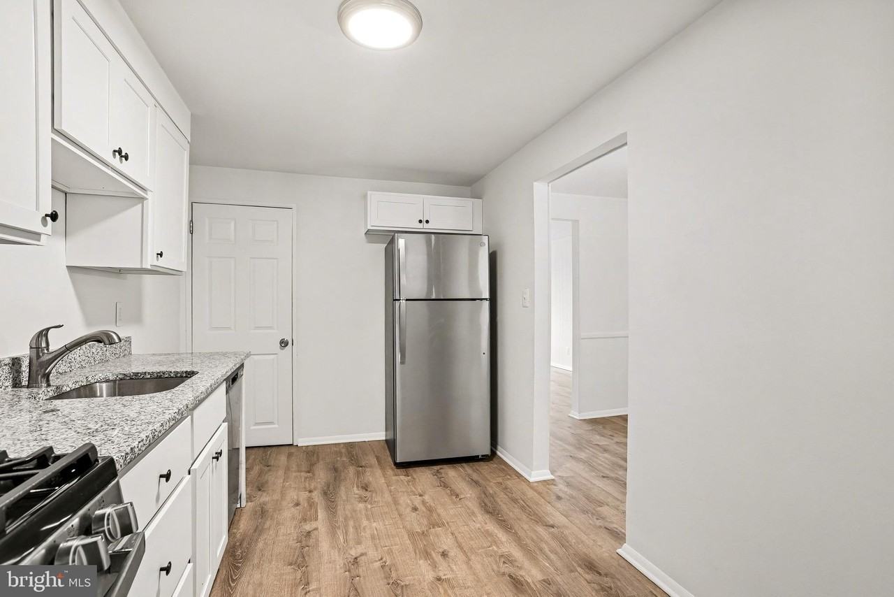 2002 Ewald Ave - Photo 7 of 27