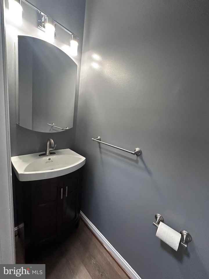 1427 Searchlight Way - Photo 6 of 32