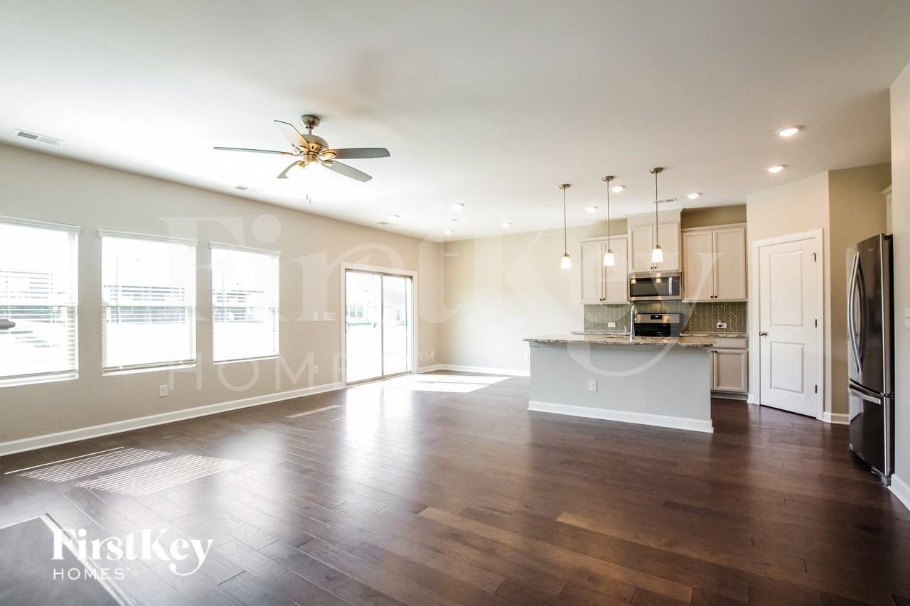 3009 Striped Maple Ct - Photo 3 of 15