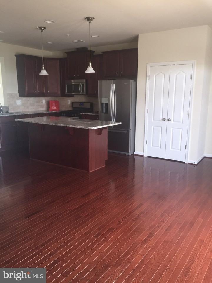 2808 Shearwater Ln - Photo 2 of 11