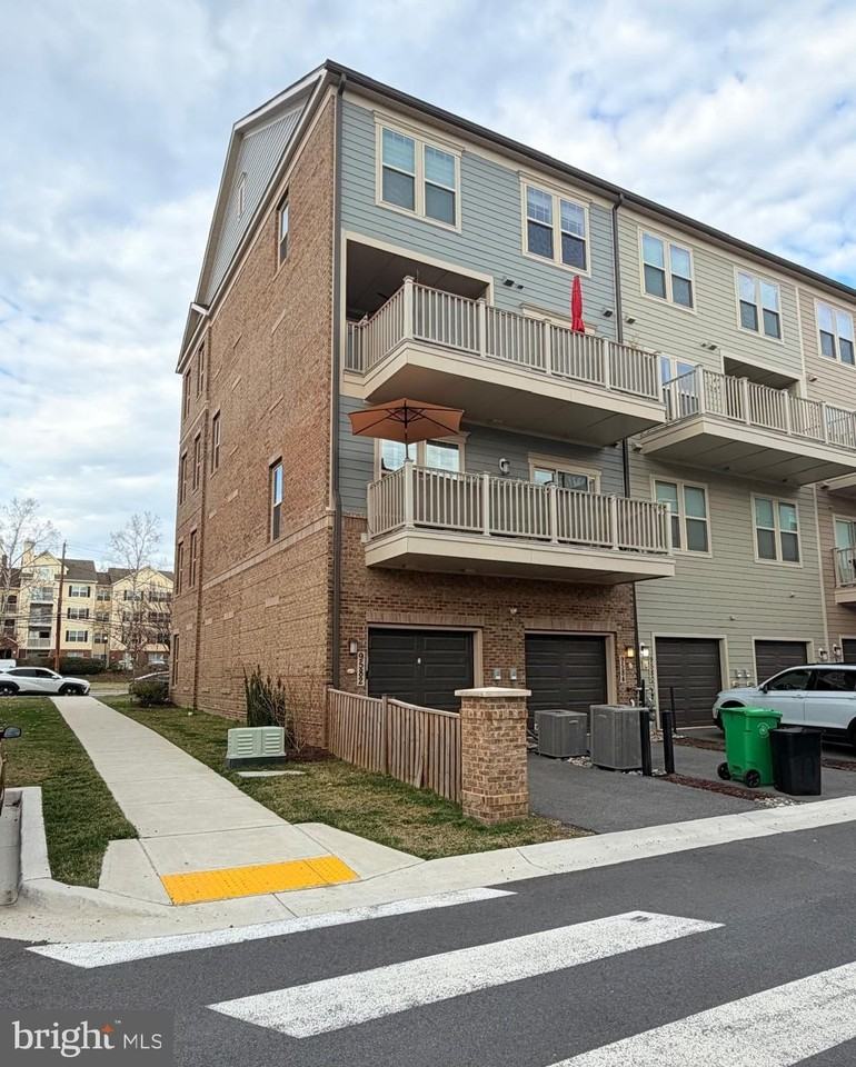 9584 Fields Rd Unit 9584 - Photo 3 of 30