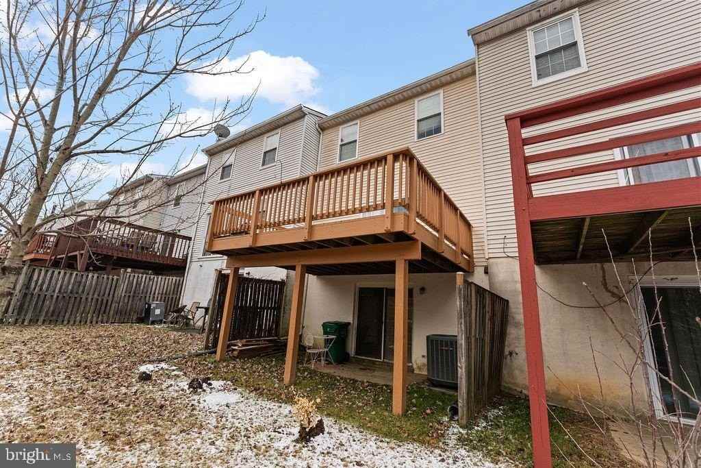 1211 Knoll Mist Ln - Photo 5 of 35