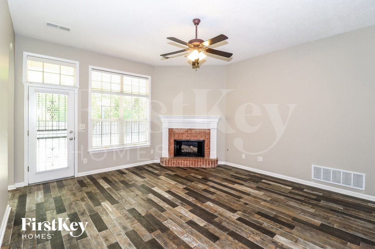 1615 Farkleberry Dr - Photo 4 of 15