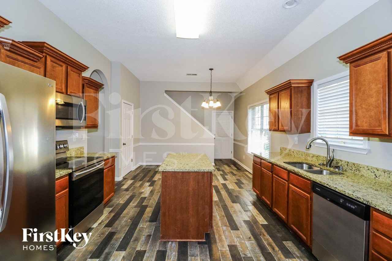 1615 Farkleberry Dr - Photo 5 of 15