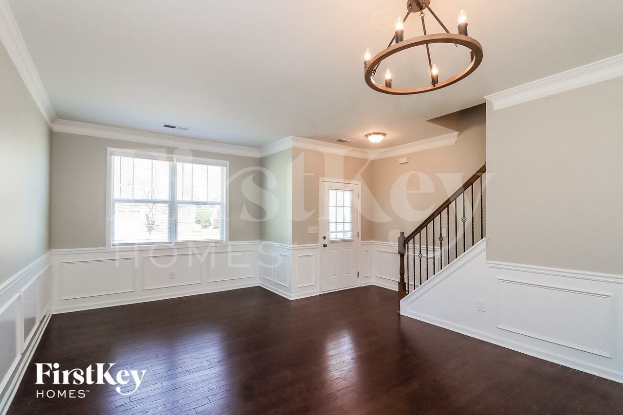 64 Mercer Ln - Photo 4 of 15