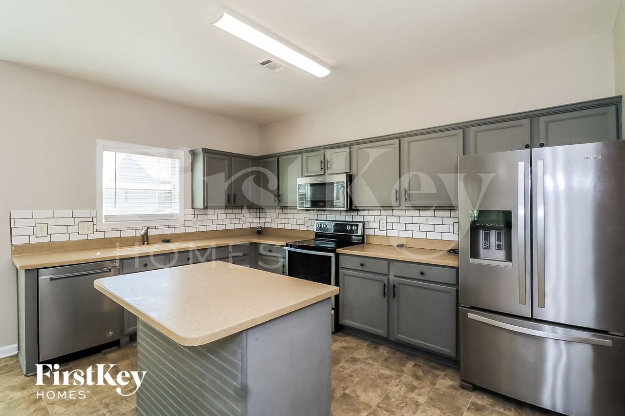 64 Mercer Ln - Photo 6 of 15