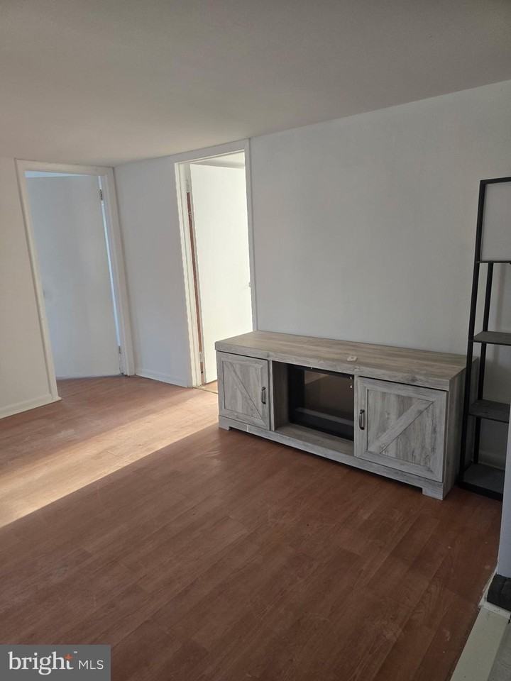 52 Robbinsville Allentown Rd - Photo 2 of 9