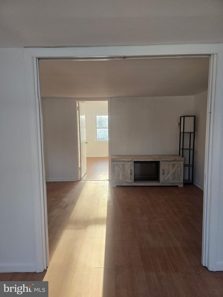 52 Robbinsville Allentown Rd - Photo 3 of 9