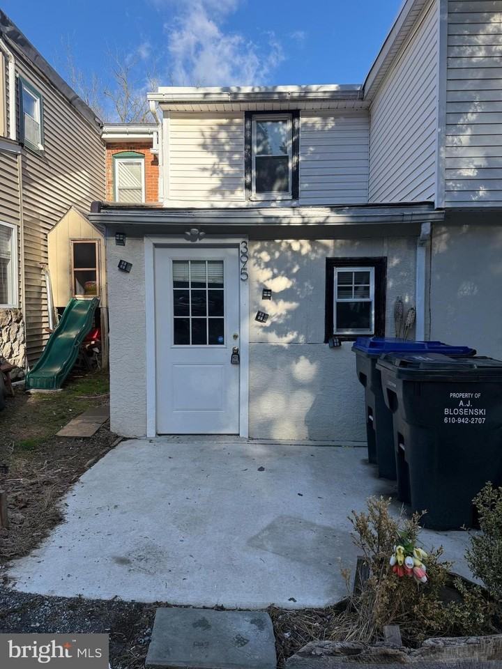 395 Hephzibah Hill Rd - Photo 2 of 13