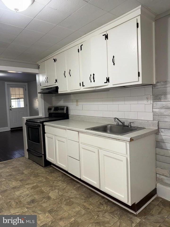 395 Hephzibah Hill Rd - Photo 7 of 13