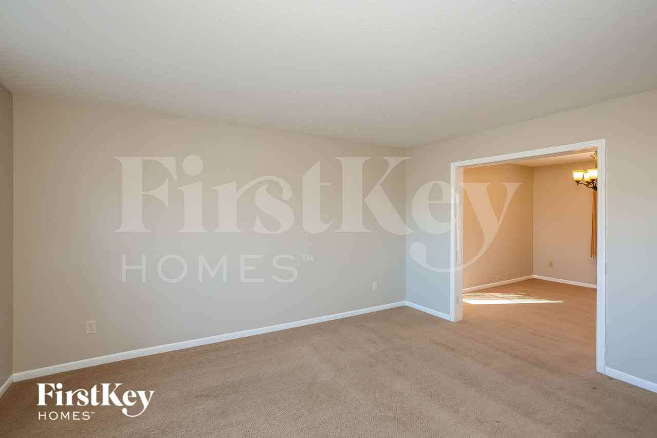 896 Preakness Dr - Photo 7 of 15