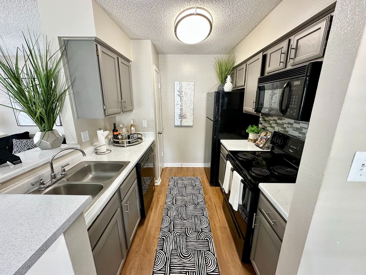 Windsong Village Apartments - Photo 3 of 24