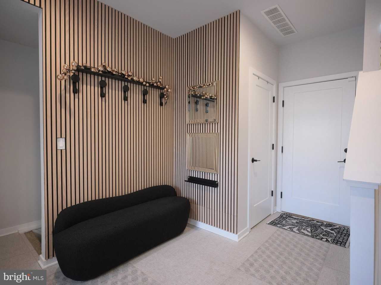 428 W Master St Unit A3 - Photo 6 of 50