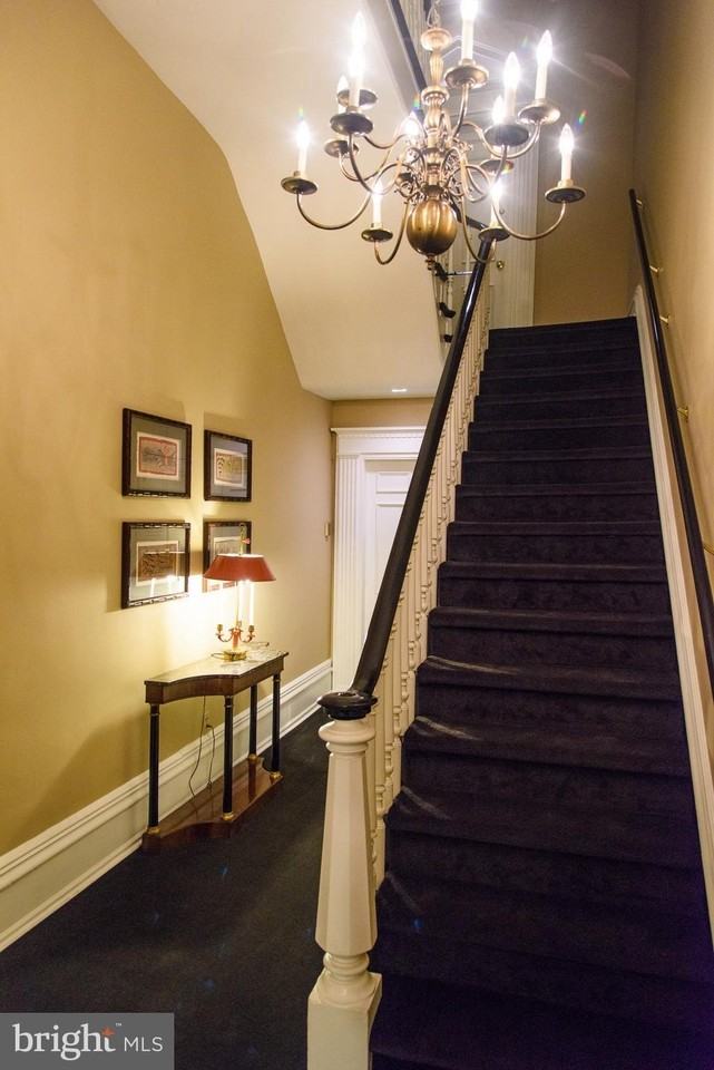 1927 Spruce St Unit 2r - Photo 3 of 25