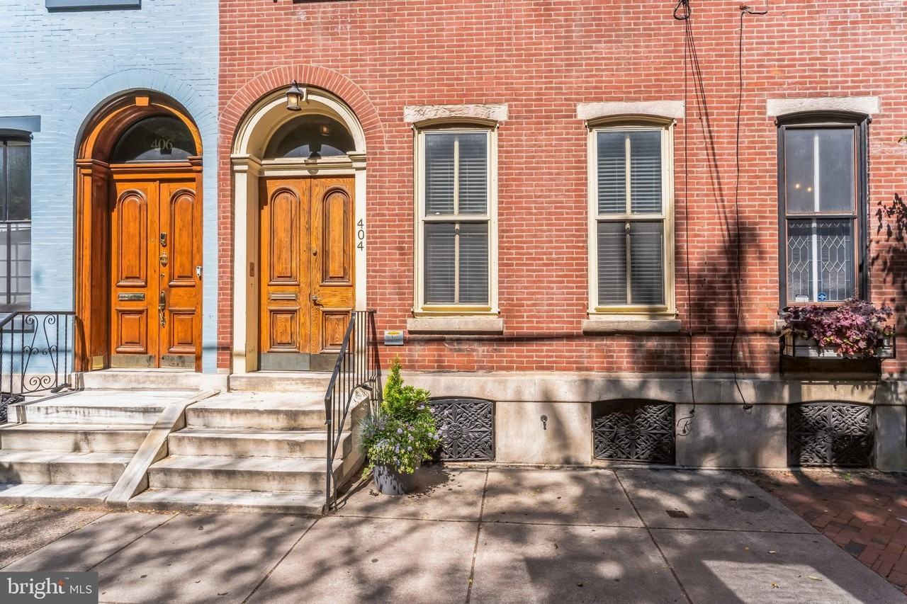 404 S 22nd St Apt 2r - Photo 3 of 17