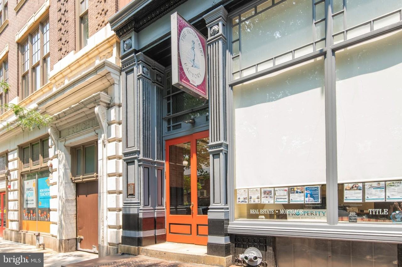 313 Arch St Apt 606 - Photo 3 of 30