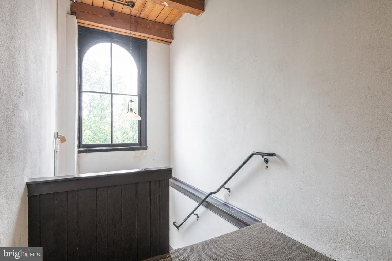 313 Arch St Apt 606 - Photo 7 of 30