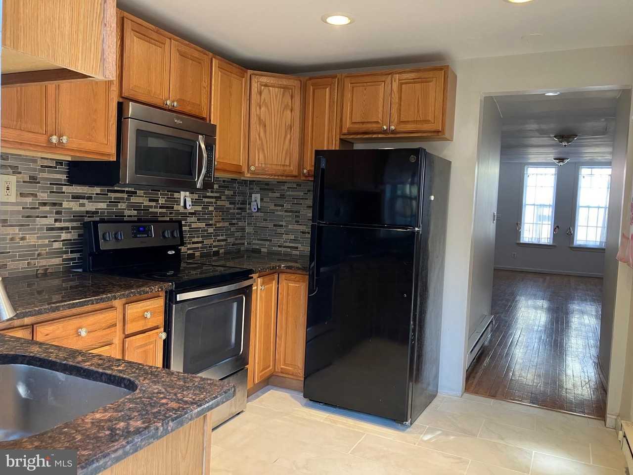 1920 Fontain St - Photo 2 of 28