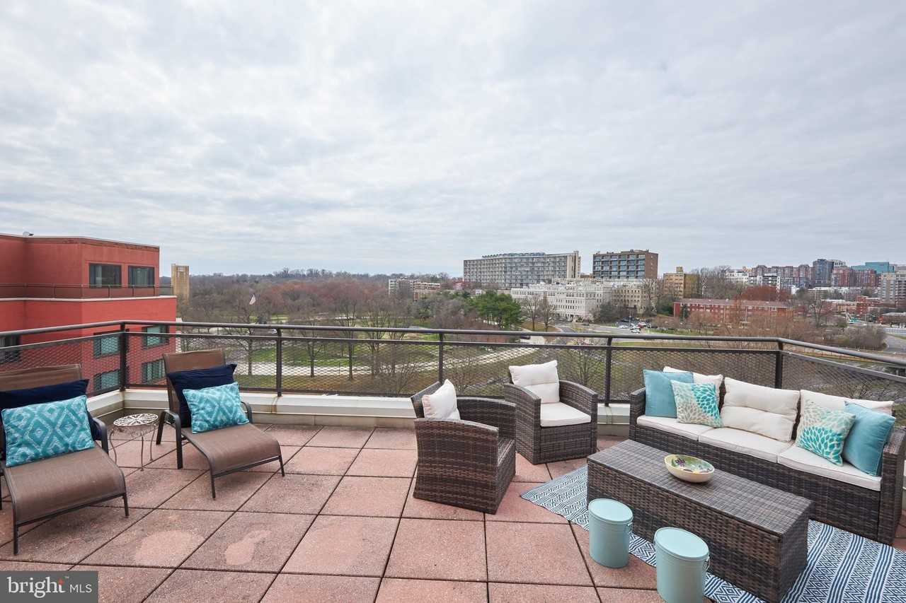 1011 Arlington Blvd Apt 1102 - Photo 5 of 34